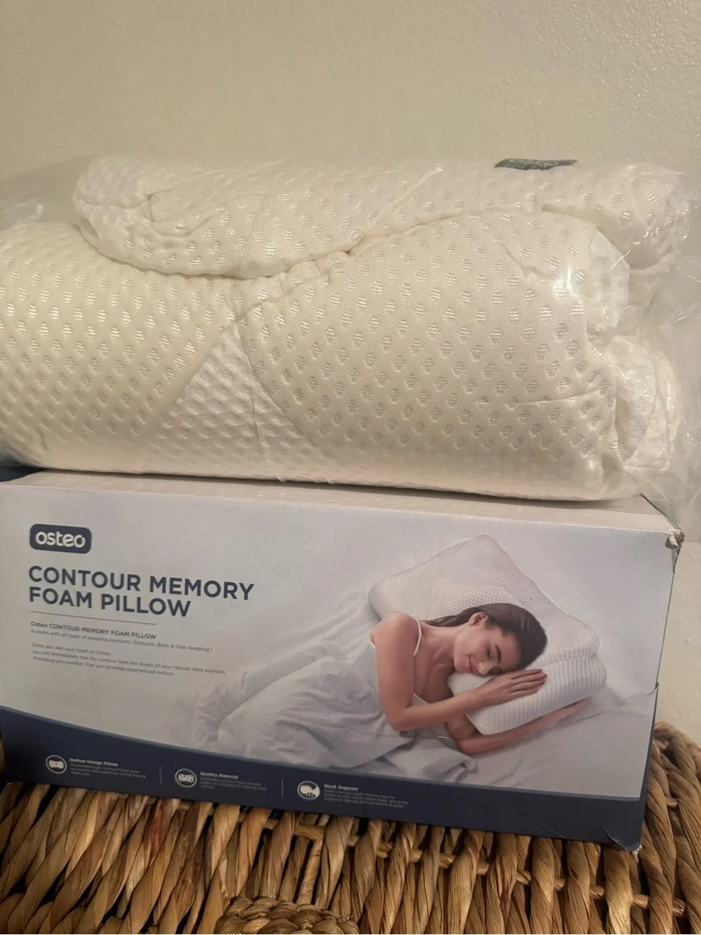 Cervical Pillow for Neck Pain Relief, Hollow Design Odorless Memory Foam Pillows